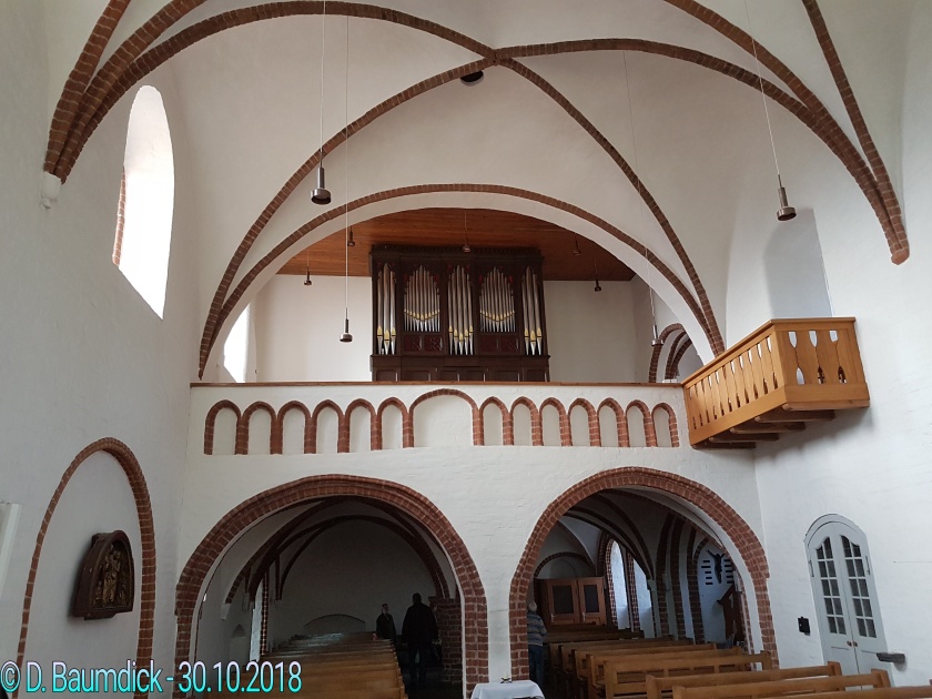 Unterkirche, Orgelempore, Tympanon